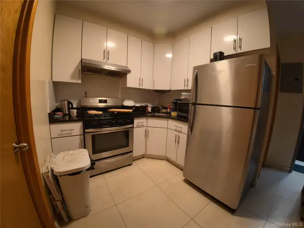 104-18 Jamaica AVE, Richmond Hill, NY 11418