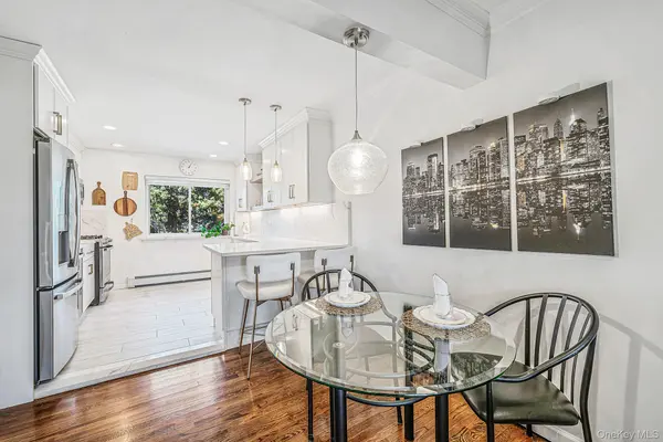 105 Prime AVE #F4, Huntington, NY 11743
