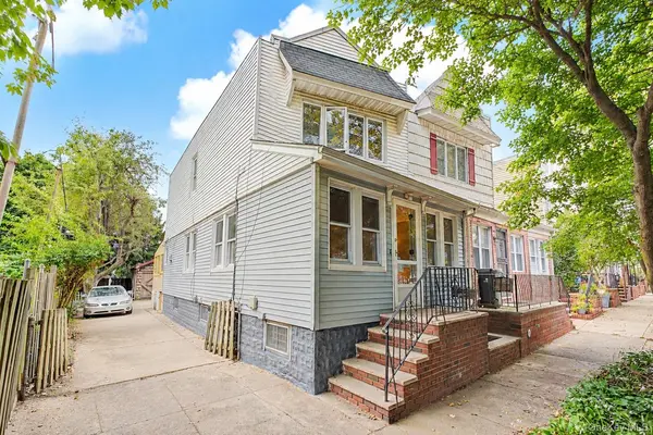 6128 62nd ST, Middle Village, NY 11379