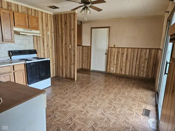 501 Walsh CT, Dunkirk, IN 47336