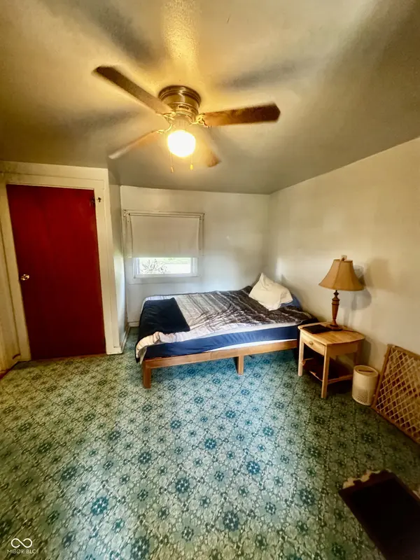 1042 Avenue E, Greencastle, IN 46135
