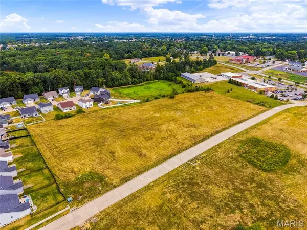 2 Brune Business Park CT, Warrenton, MO 63383