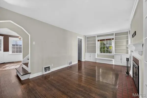 7318 Murdoch AVE, St Louis, MO 63119