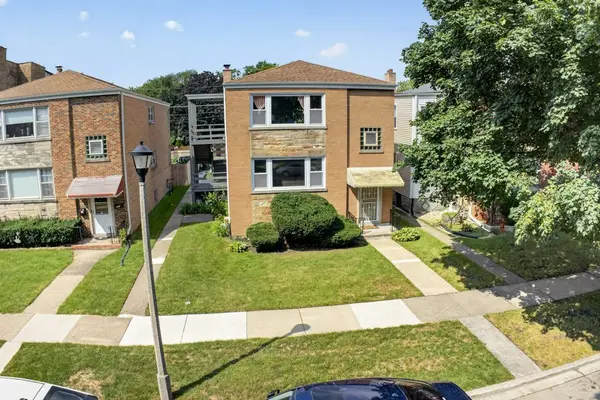 8152 Knox AVE, Skokie, IL 60076