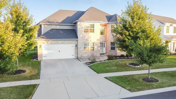 3605 Harmony CIR, Elgin, IL 60124