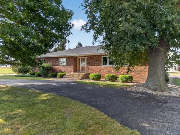 1347 N 33rd RD, Ottawa, IL 61350