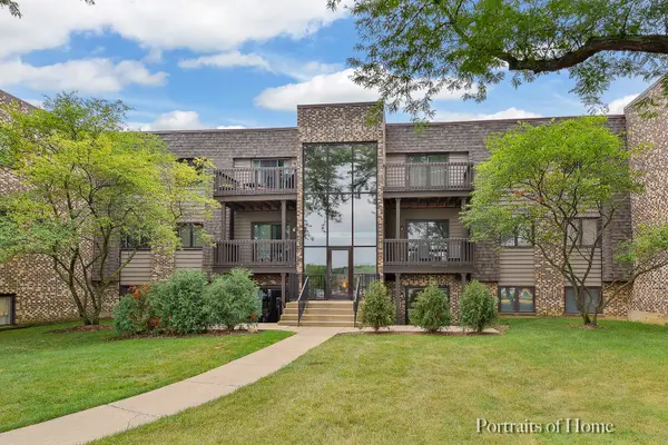 1464 Stonebridge CIR #E3, Wheaton, IL 60189