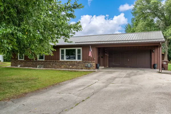 102 Bunn DR, Rockton, IL 61072