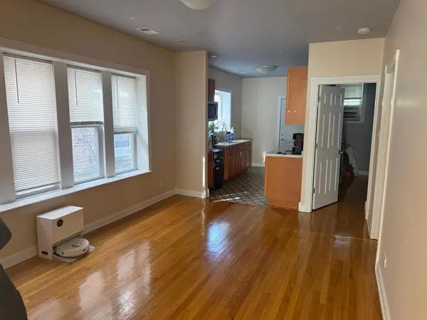 6323 S Richmond ST, Chicago, IL 60629