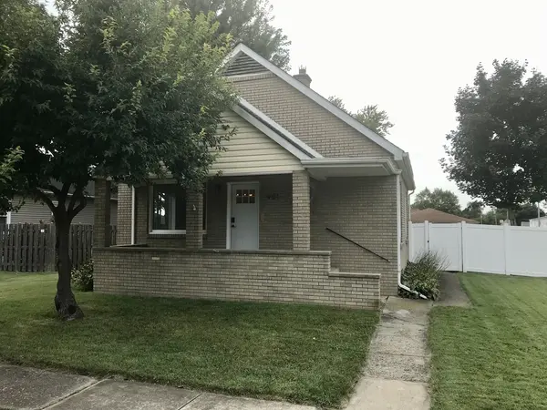 401 Oak ST, Cedar Point, IL 61316