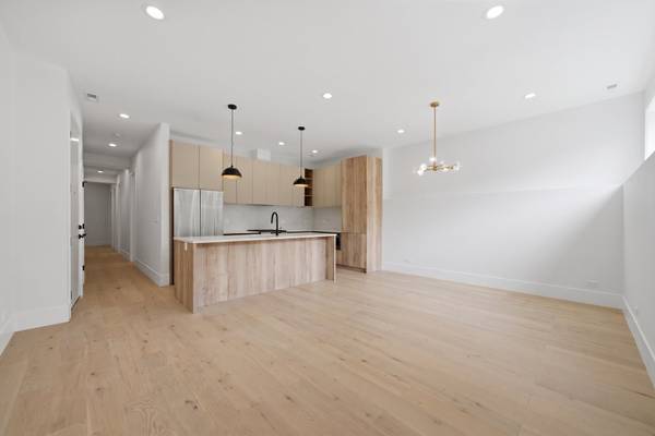 1244 N Kedzie AVE #1, Chicago, IL 60651