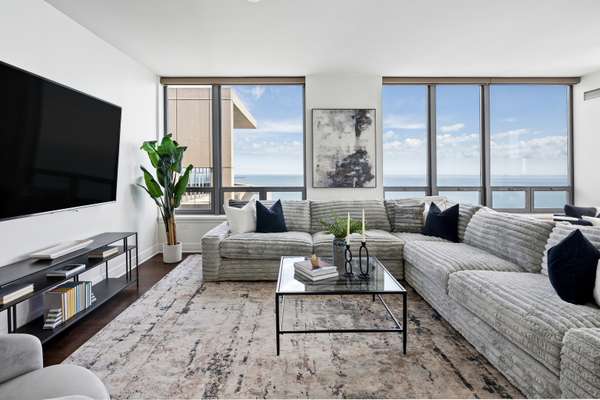 600 N Lake Shore DR #4211, Chicago, IL 60611