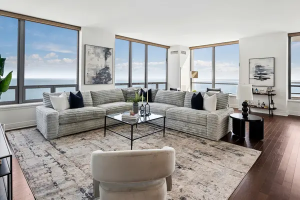 600 N Lake Shore DR #4211, Chicago, IL 60611