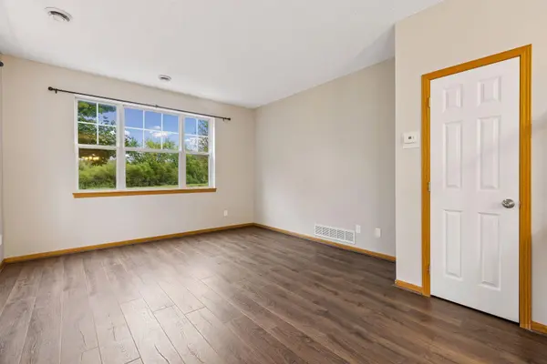 9285 Holly LN N, Maple Grove, MN 55311
