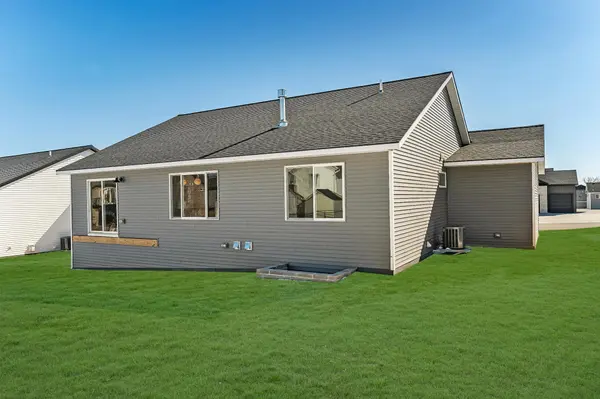 1830 Brandt DR NE, Byron, MN 55920