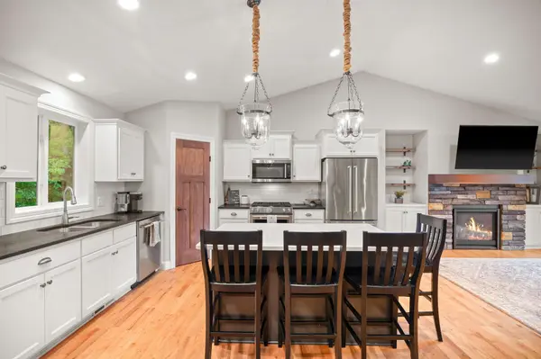 1910 Buffalo Ridge DR, Buffalo, MN 55313
