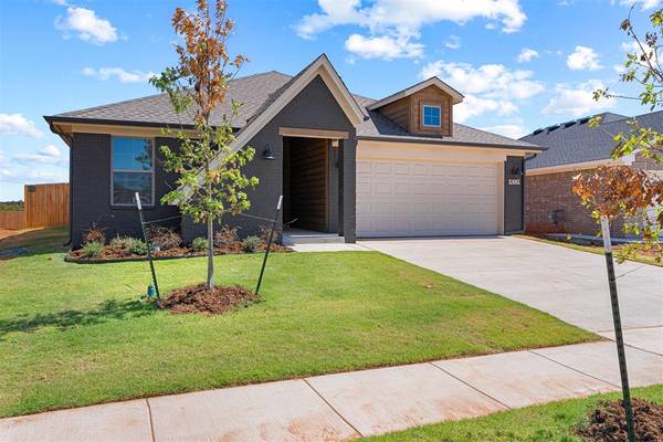 4724 Elkmont LN, Edmond, OK 73003