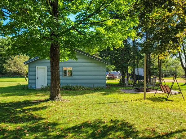 301 W HOWARD ST, Manawa, WI 54949-9202