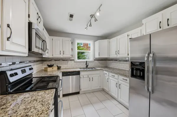 221 Wallace Rd, Nashville, TN 37211