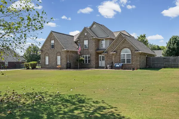713 ELIZABETH DR, Atoka, TN 38004