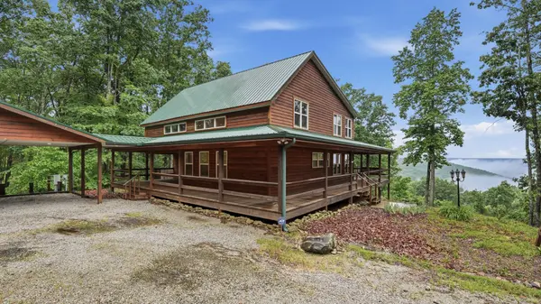 705 N Campbell Rd, Altamont, TN 37301