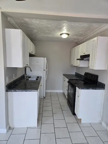 550 Harding Pl #C116, Nashville, TN 37211