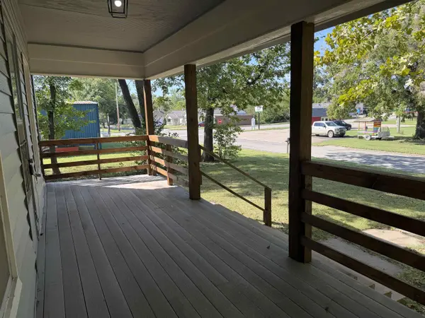 116 S Elm St, Eureka, KS 67045