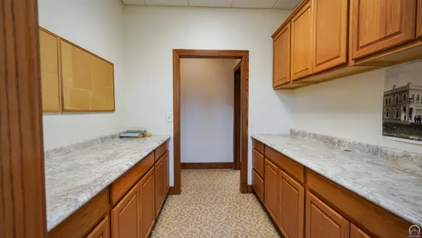 122 E 5th ST, Holton, KS 66436