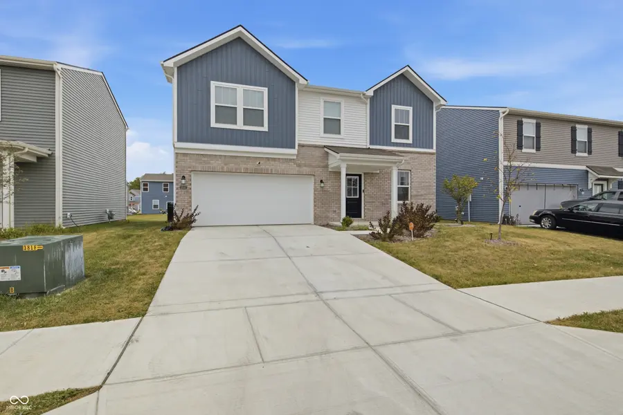 11816 Vale ST, Indianapolis, IN 46235