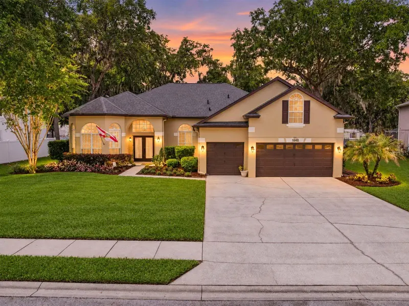 1648 MARINA LAKE DR, Kissimmee, FL 34744