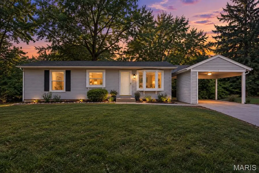 44 Orchard Hills DR, St Peters, MO 63376