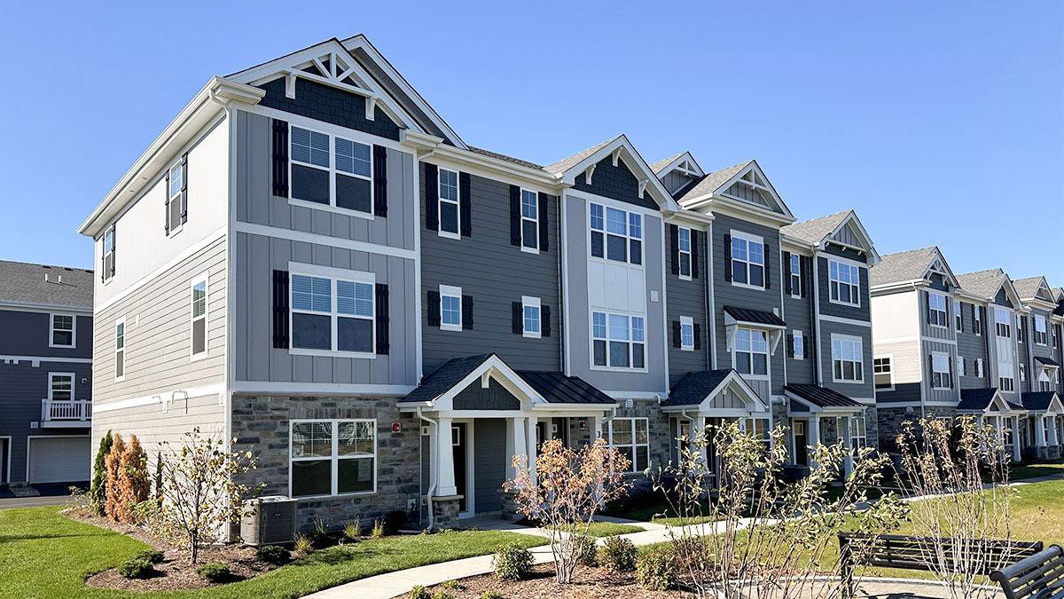 412 lakeshore CT, St. Charles, IL 60174