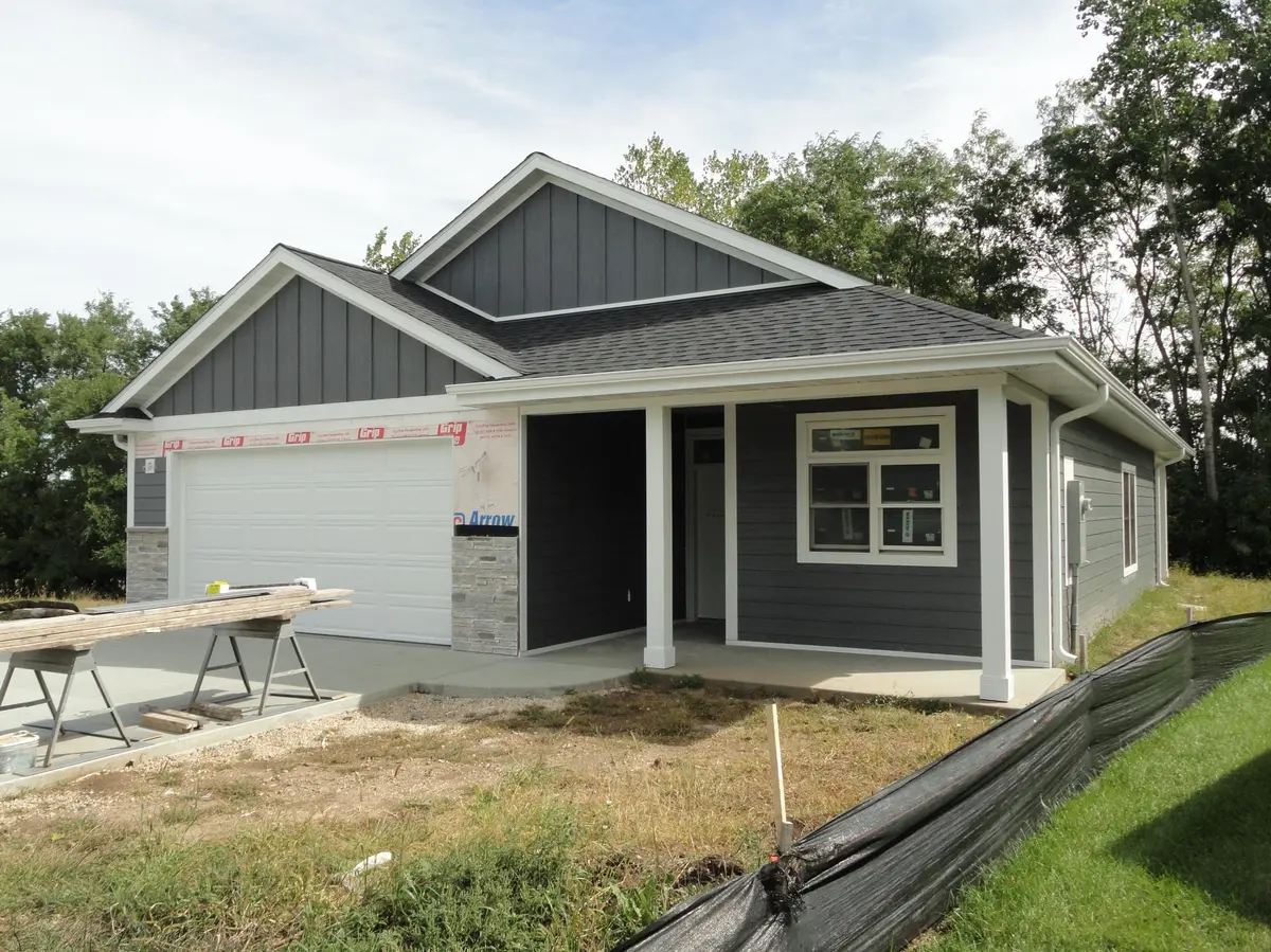 1041 Harvest WAY, Lake City, MN 55041