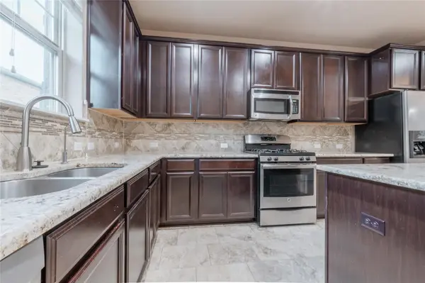 7220 Wyoming Springs DR #203, Round Rock, TX 78681