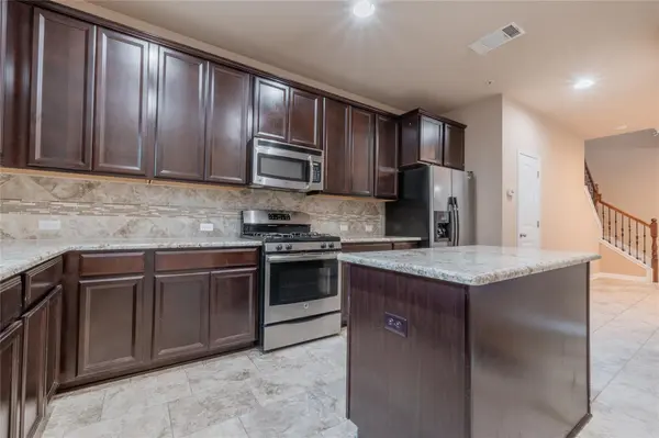 7220 Wyoming Springs DR #203, Round Rock, TX 78681