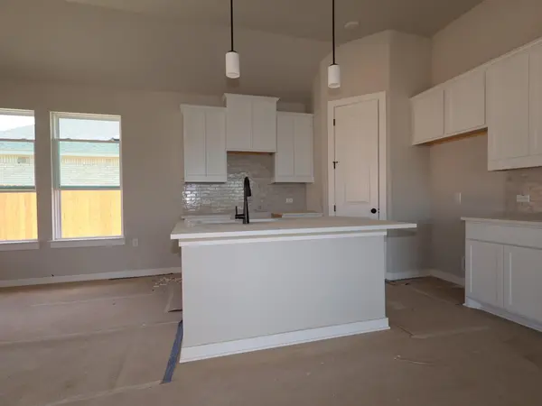 609 Clarissa ST, Buda, TX 78610