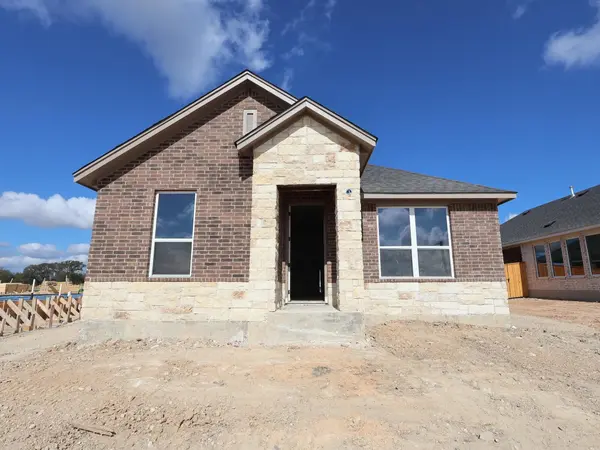 609 Clarissa ST, Buda, TX 78610