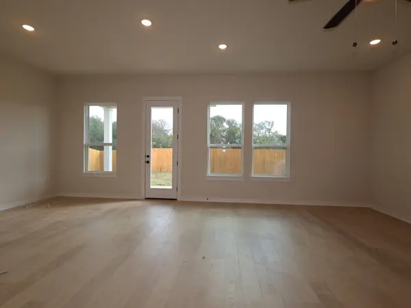 160 Champ Ave, Buda, TX 78610