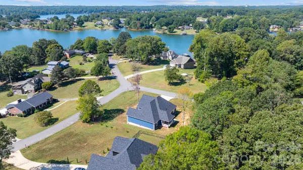 167 Harbor Point DR, Cherryville, NC 28021