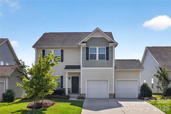 122 Canada DR, Statesville, NC 28166