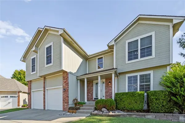 18912 E 33rd Terrace CT, Independence, MO 64057