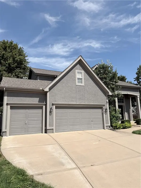 13701 Gillette ST, Overland Park, KS 66221