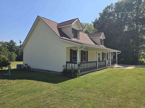 186 Ryan CT, Spencer, IN 47460