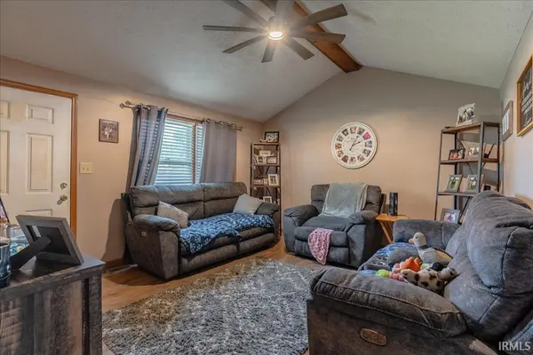 3000 Fox Hollow CT, Evansville, IN 47715