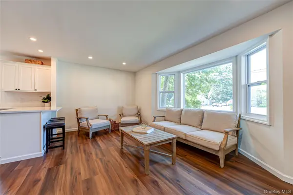 17 Lake Prom, Ronkonkoma, NY 11779