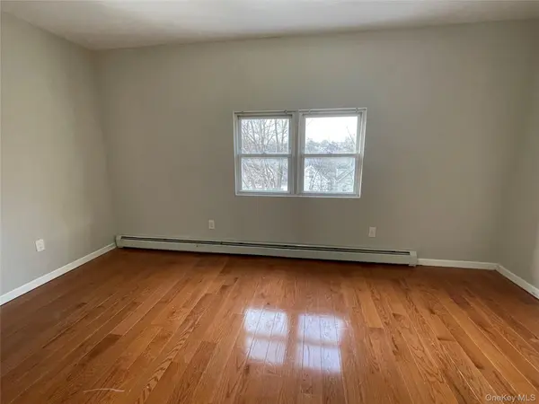142 North Terrace AVE, Mount Vernon, NY 10550
