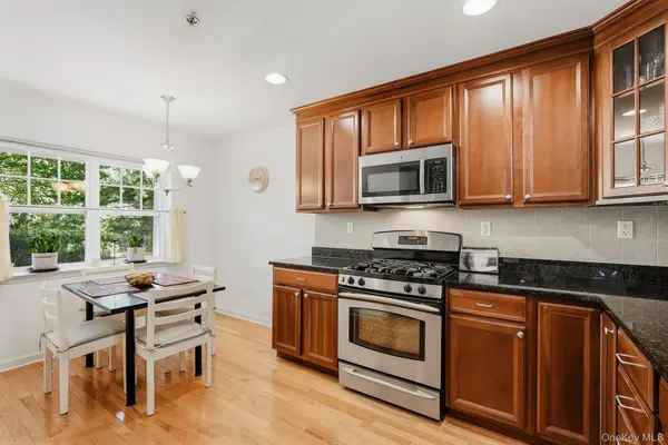 111 Highridge CT, Peekskill, NY 10566