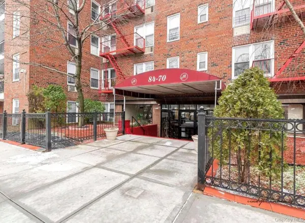 84-70 129th ST #3B, Kew Gardens, NY 11415