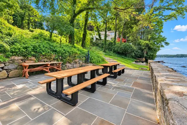 164 Landing RD, Glen Cove, NY 11542