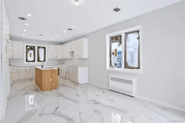 16 Phyllis TER #302, Monsey, NY 10952